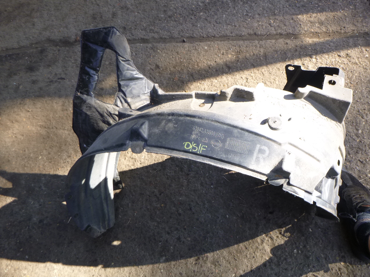 NISSAN MICRA K12 2003-2010 INNER ARCH LINER - PASSENGER