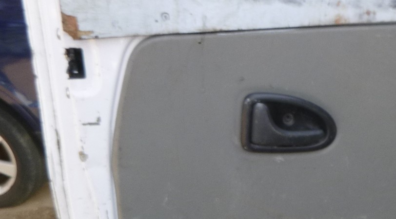 VAUXHALL VIVARO MK1 TRAFIC MK2 2001-2014 REAR VAN DOOR INT HANDLE - PASSENGER