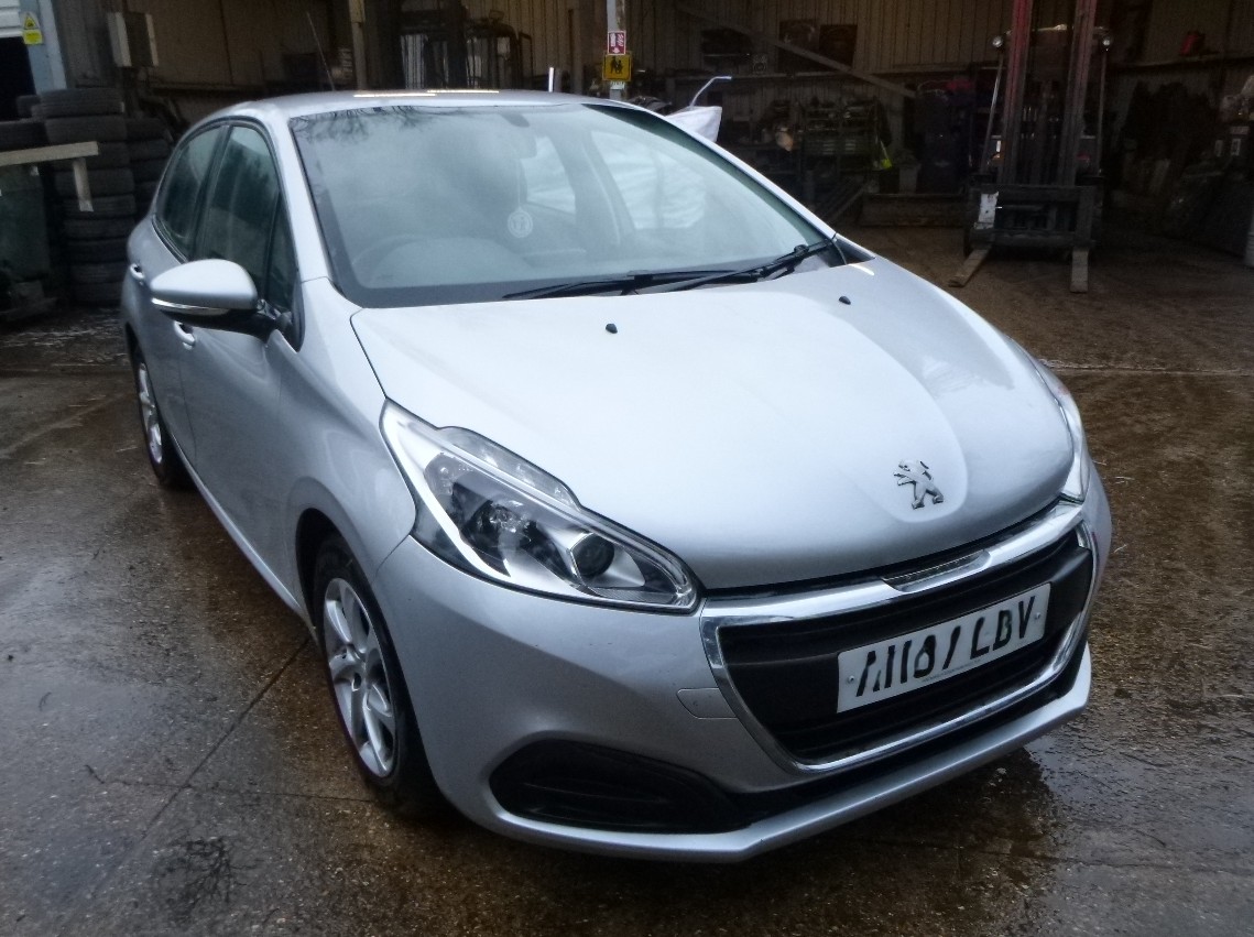 PEUGEOT 208 MK1 5DR HATCH 2012-2019 FRONT WIPER ARM - DRIVER