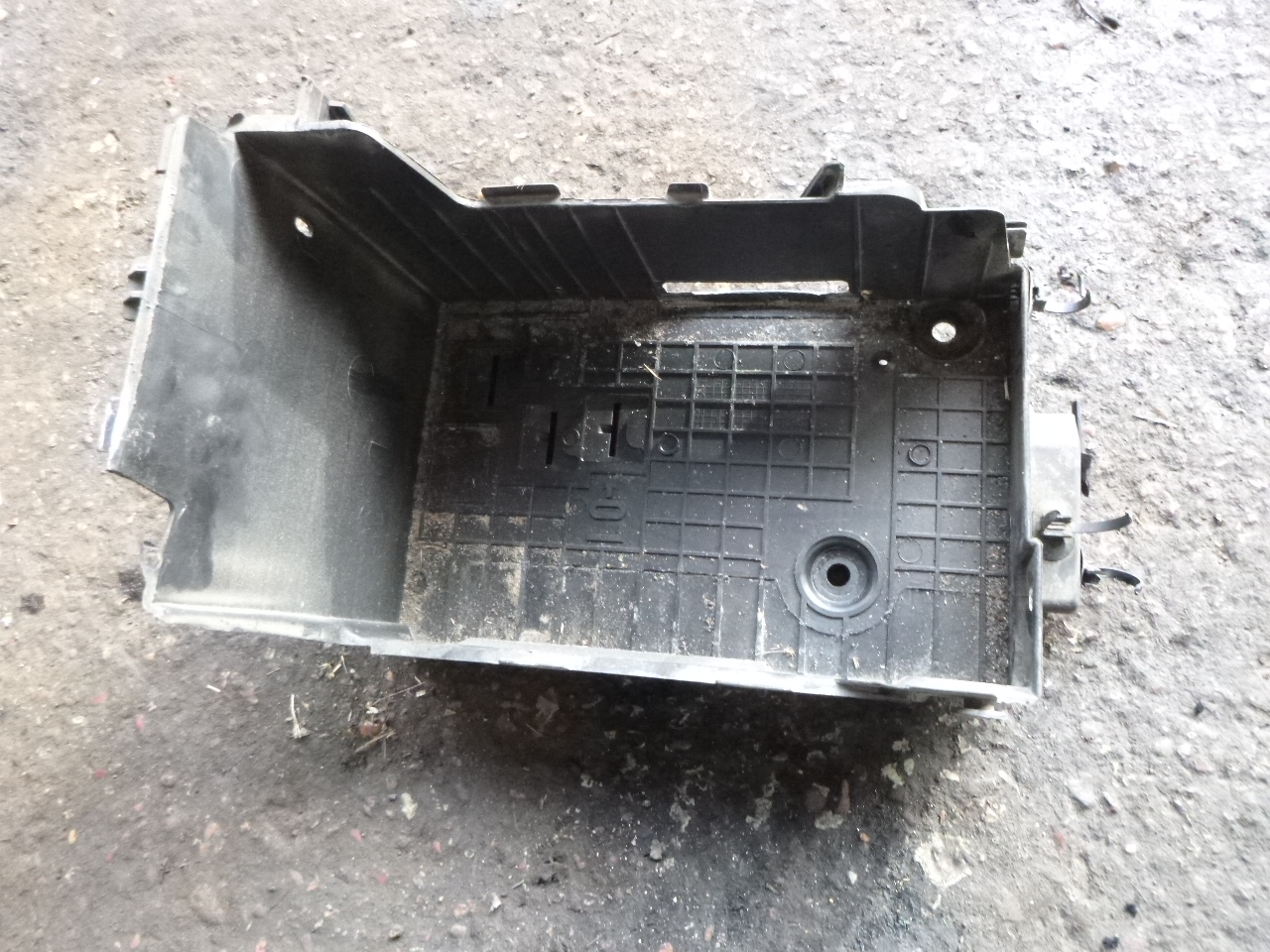 PEUGEOT 208 MK1 2012-2019 BATTERY BOX
