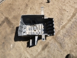 VAUXHALL VIVARO MK1 TRAFIC MK2 2001-2014 BATTERY BOX 2001,2002,2003,2004,2005,2006,2007,2008,2009,2010,2011,2012,2013,2014VAUXHALL VIVARO MK1 TRAFIC MK2 2001-2014 BATTERY BOX      Used