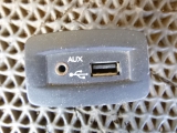 VAUXHALL VIVARO MK1 TRAFIC MK2 2001-2014 AUX IN/USB - 28023000R 2001,2002,2003,2004,2005,2006,2007,2008,2009,2010,2011,2012,2013,2014VAUXHALL VIVARO MK1 TRAFIC MK2 2010-2014 AUX IN/USB - 28023000R      Used
