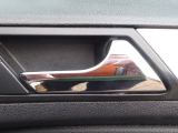 MERCEDES M-CLASS ML320 2005-2011 DOOR HANDLE - DRIVERS FRONT (INT)  2005,2006,2007,2008,2009,2010,2011MERCEDES M-CLASS ML320 2005-2011 DOOR HANDLE - DRIVERS FRONT (INT)       Used