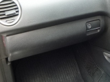 MERCEDES M-CLASS ML320 2005-2011 GLOVE BOX 2005,2006,2007,2008,2009,2010,2011MERCEDES M-CLASS ML320 2005-2011 GLOVE BOX      Used