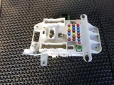 TOYOTA RAV-4 MK3 2000-2005 INTERNAL FUSE BOX - 1856 2000,2001,2002,2003,2004,2005TOYOTA RAV-4 MK3 2000-2005 INTERNAL FUSE BOX - 1856      Used