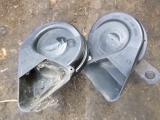 MERCEDES M-CLASS ML320 2005-2011 HORN 2005,2006,2007,2008,2009,2010,2011MERCEDES M-CLASS ML320 2005-2011 HORN (PAIR)      Used