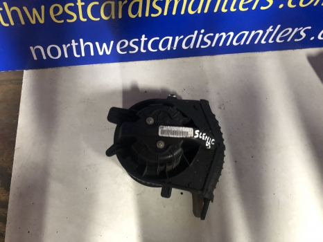 RENAULT SCENIC 2006-2009 HEATER BLOWER  2006,2007,2008,2009RENAULT SCENIC 2006-2009 HEATER BLOWER      Used