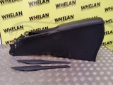 TOYOTA AVENSIS 2.0 D SOL 4DR 2015-2018 ARM REST FRONT  2015,2016,2017,2018TOYOTA AVENSIS 2.0 D SOL 4DR 2015-2018 ARM REST FRONT       Used
