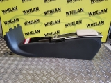 VOLVO S40 SE EDITION DRIVE ST/STOP 4 4DR START STOP 1.6 2011 ARM REST FRONT  2011VOLVO S40 SE EDITION DRIVE ST/STOP 4 4DR START STOP 1.6 2011 ARM REST FRONT       Used