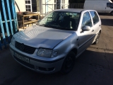 VOLKSWAGEN POLO 1.0 BASE 50BHP 5DR 2000 HUBS FRONT RIGHT  2000VOLKSWAGEN POLO 1.0 BASE 50BHP 5DR 2000 HUBS FRONT RIGHT       Used