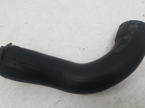 VOLVO S60 INTERCOOLER HOSE 31293511 2010-2015 2010,2011,2012,2013,2014,2015VOLVO S60 R-DESIGN D3 INTERCOOLER HOSE 31261350 2010-2015 31293511     GOOD