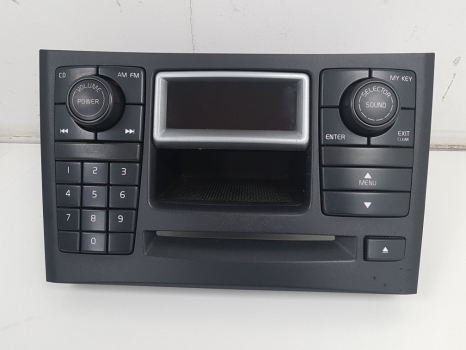 VOLVO XC90 D5 SE E4 5 DOHC RADIO CONTROL PANEL 30732643, 30752237 2005-2012 2005,2006,2007,2008,2009,2010,2011,2012VOLVO XC90 2005 - 2006 RADIO CONTROL PANEL & DISPLAY 30732643 30752237 30732643, 30752237     GOOD