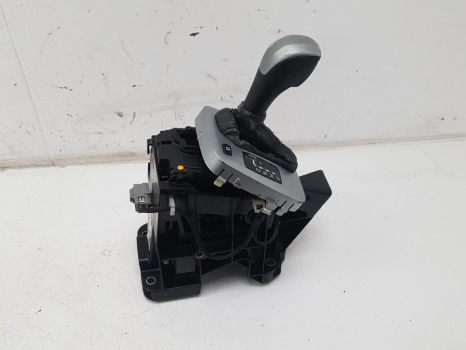 VOLVO XC90 D5 SE E4 5 DOHC GEARSTICK (AUTOMATIC) 30759296 2005-2012 2005,2006,2007,2008,2009,2010,2011,2012VOLVO XC90 2.4 D5 05-09 6 SPD AUTO GEARSTICK ASSEMBLY 30759296 READ DISCRIPTION 30759296     GOOD