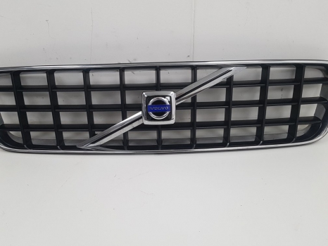 VOLVO XC90 D5 SE E4 5 DOHC FRONT GRILL 8620641 2005-2012 2005,2006,2007,2008,2009,2010,2011,2012VOLVO XC90 2002 - 2014 FRONT GRILL 8602641  8620641     GOOD