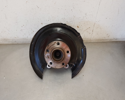 #4784 VOLVO XC40 ESTATE 5 Door 2019-2021 1477 HUB WITH ABS (REAR DRIVER SIDE) 2019,2020,2021VOLVO XC40 FWD / 2WD MODELS 2019  -2021  RH UK O/S/R DRIVERS REAR HUB 32248251  32248251     GOOD