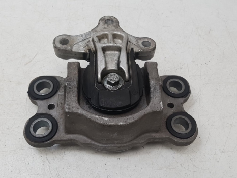 VOLVO S60 D2 SE LUXURY NAV E5 4 SOHC ENGINE MOUNT (DRIVER SIDE) 31262710 2014-2018 2014,2015,2016,2017,2018VOLVO S60 D2 SE LUXURY NAV E5 4 SOHC ENGINE MOUNT (DRIVER SIDE) 31262710 2014-2018 31262710     GOOD