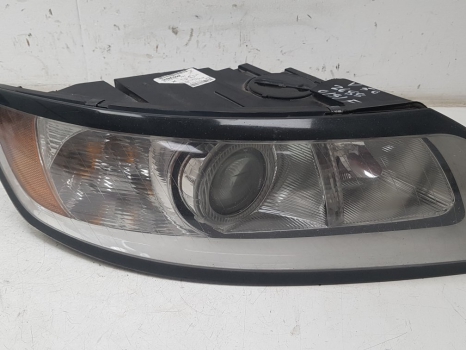 VOLVO V50 SPORT D E4 4 DOHC HEADLIGHT/HEADLAMP HALOGEN (DRIVER SIDE) 31265701, 0301237602, HCHR652, LE06G6152 2004-2010 2004,2005,2006,2007,2008,2009,2010VOLVO V50 SPORT D E4 4 DOHC HEADLIGHT/HEADLAMP HALOGEN (DRIVER SIDE) 31265701, 0301237602, HCHR652, LE06G6152 2004-2010 31265701, 0301237602, HCHR652, LE06G6152     GOOD