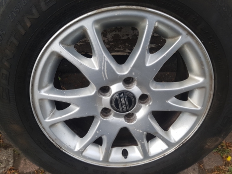 VOLVO XC70 SE LUXURY D E4 5 DOHC ALLOY WHEEL - SINGLE 30748333, 30639359, XENIA 2000-2007 2000,2001,2002,2003,2004,2005,2006,2007VOLVO S60 V70 XC70 16 INCH XENIA ALLOY WHEEL 30748333. 8623855 12-MONTH WARRANTY 30748333, 30639359, XENIA      GOOD