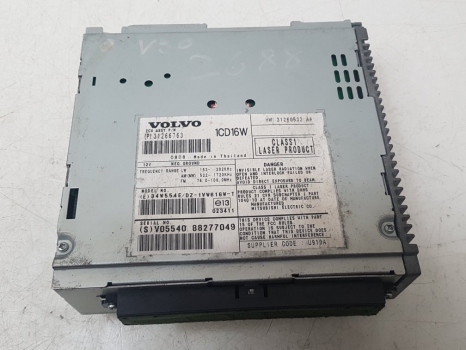 VOLVO V50 SPORT D E4 4 DOHC RADIO AND CD PLAYER 31266763, 31260532 2004-2010 2004,2005,2006,2007,2008,2009,2010VOLVO V50 S40 RADIO AND CD PLAYER 31266763, 31260532 2004-2010 31266763, 31260532     GOOD