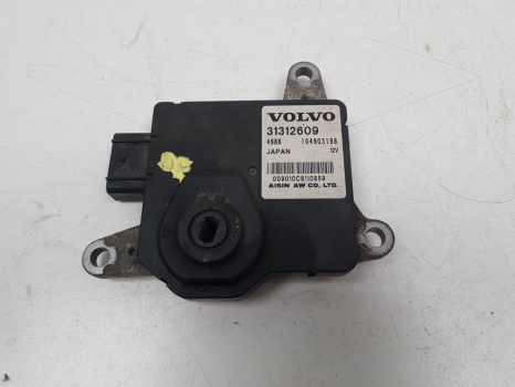 VOLVO S60 D3 ES E5 5 DOHC 2010-2014 GEAR BOX ECU  2010,2011,2012,2013,2014VOLVO S60 D3 ES E5 5 DOHC 2010-2014 BREAKING FOR SPARES   TRANSMISSION MODULE, GEARBOX ECU, TRANSMISSION ECU, GEABOX MODULE, ELECTRONIC CONTROL MODULE    GOOD