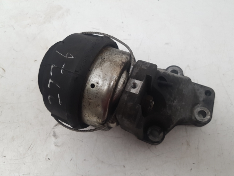 VOLVO V70 S60 S80 XC90 2001-2007 2.4 D5 FRONT LOWER VACUUM ENGINE MOUNT 30680751 VOLVO XC70 D5 SE E4 5 DOHC ENGINE MOUNT HOLDER 30741567 2004-2007 2004,2005,2006,2007VOLVO V70 S60 S80 XC90 2001-2007 2.4 D5 FRONT LOWER VACUUM ENGINE MOUNT 30680751 30741567 GOOD