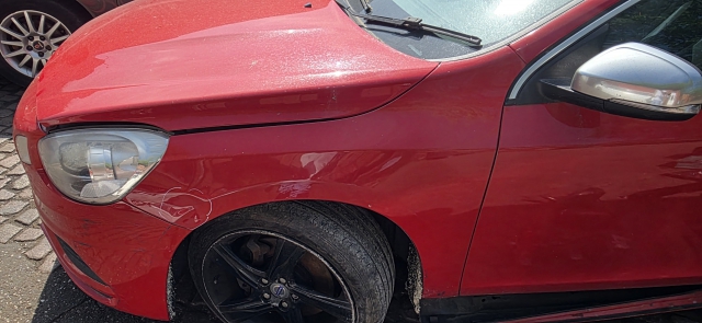 VOLVO S60 V60 2010-2014 WING PASSENGER SIDE 612 PASSION RED SOLID 31352073 VOLVO V60 D5 R-DESIGN E5 5 DOHC WING (PASSENGER SIDE) 31352073 2009-2013 2009,2010,2011,2012,2013VOLVO S60 V60 2010-2014 WING PASSENGER SIDE 612 PASSION RED SOLID 31352073 31352073 WORN