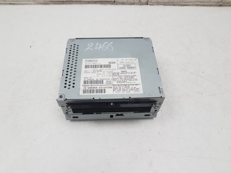 VOLVO S80 SE A 2006-2011 RADIO AND CD PLAYER  2006,2007,2008,2009,2010,2011VOLVO S80 V70 2006-2011 RADIO & 6 DISC CD PLAYER 30775843 READ DETAIL 30775843 6CDX     GOOD