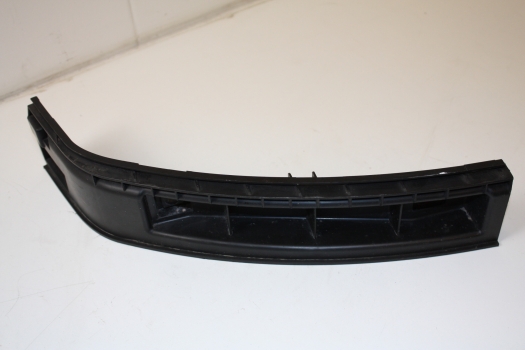 VOLVO S80 2006-2014 BUMPER BRACKET UPPER (PASSENGER SIDE REAR)  2006,2007,2008,2009,2010,2011,2012,2013,2014VOLVO S80 2007-2014 BUMPER BRACKET UPPER (PASSENGER SIDE REAR) 30655124 30655124     GOOD