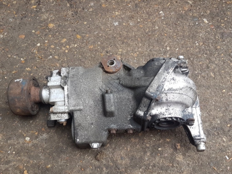 VOLVO XC90 T6 EXECUTIVE 6 DOHC DIFFERENTIAL REAR 30651884 , 1216612 2002-2006 2002,2003,2004,2005,2006VOLVO XC90 03-09 REAR DIFF DIFFERENTIAL & HALDEX P/N . 30651884 01023862 NO DEM 30651884 , 1216612     GOOD