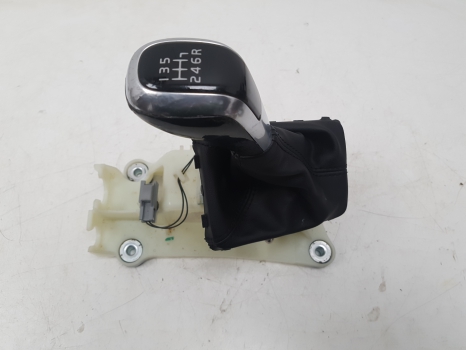 VOLVO V60 D4 STEERING WHEEL AIR BAG (2013-15) 31418063 OEM PART 12M WARRANTY VOLVO V60 D4 BUSINESS EDITION E6 4 DOHC GEAR STICK 31437879, 31325544, 31437880 2013-2015 2013,2014,2015VOLVO V60 D4 STEERING WHEEL AIR BAG (2013-15) 31418063 OEM PART 12M WARRANTY 31437879, 31325544, 31437880 GOOD