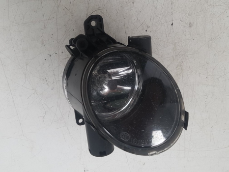 VOLVO V70 D SE E4 4 DOHC FOG LIGHT (FRONT DRIVER SIDE) 31213102 2007-2015 2007,2008,2009,2010,2011,2012,2013,2014,2015VOLVO V70 D SE E4 4 DOHC ESTATE 5 DOORS 2007-2015 FOG LIGHT (FRONT DRIVER SIDE) 31213102     GOOD