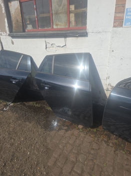VOLVO V60 D4 BUSINESS EDITION E6 4 DOHC DOOR - BARE (REAR DRIVER SIDE) 32291067 2013-2019 2013,2014,2015,2016,2017,2018,2019VOLVO V60 REAR DRIVERS BARE DOOR 32291067 452 BLACK SAPPHIRE 2010 - 2016 32291067     GOOD