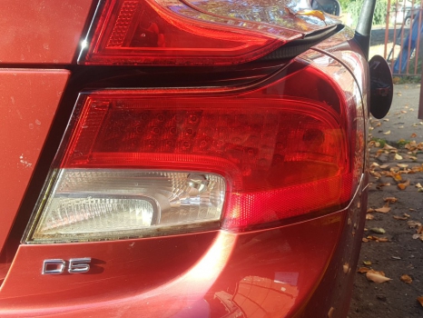 VOLVO C70 D5 SE LUXURY E4 5 DOHC REAR/TAIL LIGHT ON BODY ( DRIVERS SIDE) 2007-2012 2007,2008,2009,2010,2011,2012VOLVO C70 D5 SE LUXURY E4 5 DOHC CONVERTIBLE 2 DOOR 2009-2009 REAR/TAIL LIGHT ON BODY ( DRIVERS SIDE)      GOOD