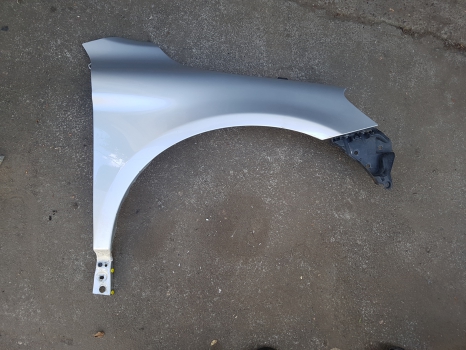 VOLVO XC60 D DRIVE S E4 5 DOHC WING (DRIVER SIDE) 2009-2010 2009,2010      VERY GOOD