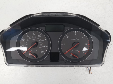 #22238 VOLVO S40 S D DRIVE SALOON 4 DOORS 2005-2012 1560 SPEEDO CLOCKS & REV COUNTER 2005,2006,2007,2008,2009,2010,2011,2012VOLVO C30 V50 S40 C70 1.6 16V DIESEL 08-10 SPEEDO CLOCKS & REV COUNTER 31254779 31254779     GOOD