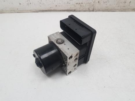 VOLVO V50 SE LUXURY D E4 4 DOHC ABS PUMP/MODULATOR/CONTROL UNIT 30794730AA, 4N51-2C405-GB, 30794728, 10.0960-0429.3 2004-2010 2004,2005,2006,2007,2008,2009,2010VOLVO S40 V50 C30 C70 DSTC ABS PUMP 30794730AA, 4N51-2C405-GB, 30794728 30794730AA, 4N51-2C405-GB, 30794728, 10.0960-0429.3     GOOD