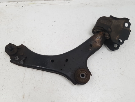 VOLVO V60 D4 E6 RH (UK DRIVER SIDE) FRONT WISHBONE 31317662 31387572 2013-15 VOLVO V60 D4 BUSINESS EDITION E6 4 DOHC LOWER ARM/WISHBONE (FRONT DRIVER SIDE) 31317662, 31387572 2013-2015 2013,2014,2015VOLVO V60 D4 E6 RH (UK DRIVER SIDE) FRONT WISHBONE 31317662 31387572 2013-15 31317662, 31387572 GOOD