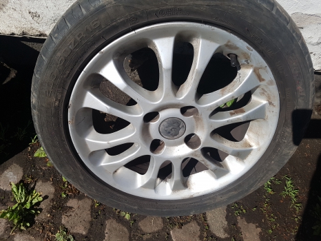 VOLVO S40 V40 16 INCH GALACTICA ALLOY WHEEL 30620581 205 50 16 TYRE 12-MONTH WTY VOLVO S40 ALLOY WHEEL - SINGLE 30620581 1996-2004 1996,1997,1998,1999,2000,2001,2002,2003,2004VOLVO S40 V40 16 INCH GALACTICA ALLOY WHEEL 30620581 205 50 16 TYRE 12-MONTH WTY 30620581 GOOD