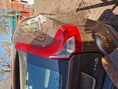 VOLVO XC60 RH REAR TAIL LIGHT (UK DRIVER SIDE REAR) 31323034 OSR 2008-2017 VOLVO XC60 D3 DRIVE SE LUXURY E5 5 DOHC REAR/TAIL LIGHT (DRIVER SIDE) 31323035 2008-2016 2008,2009,2010,2011,2012,2013,2014,2015,2016VOLVO XC60 RH REAR TAIL LIGHT (UK DRIVER SIDE REAR) 31323034 OSR 2008-2017 31323035 GOOD
