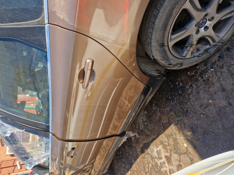 VOLVO XC60 LH REAR DOOR UK PASSENGER SIDE 31402417 494 TERRA BRONZE PEARL VOLVO XC60 D3 DRIVE SE LUXURY E5 5 DOHC DOOR - BARE (REAR PASSENGER SIDE) 31402417 2008-2016 2008,2009,2010,2011,2012,2013,2014,2015,2016VOLVO XC60 LH REAR DOOR UK PASSENGER SIDE 31402417 494 TERRA BRONZE PEARL 31402417 GOOD