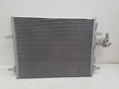 VOLVO V60 D4 BUSINESS EDITION E6 4 DOHC AIR CON RADIATOR 31332027 2013-2015 2013,2014,2015VOLVO V60 D4 AIR CON RADIATOR CONDENSER (2013-15) 31418063  12-MONTH WARRANTY 31332027     GOOD