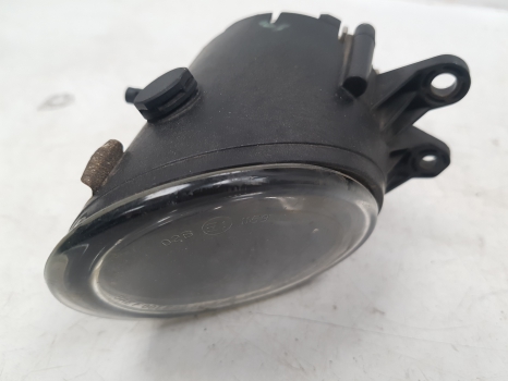 VOLVO C70 LH (UK PASSENGER) FRONT FOG LIGHT LAMP (2006-09) 30698627 31213175 VOLVO C70 SE E4 4 DOHC FOG LIGHT (FRONT PASSENGER SIDE) 30698627, 31213175 2008-2009 2008,2009VOLVO C70 LH (UK PASSENGER) FRONT FOG LIGHT LAMP (2006-09) 30698627 31213175 30698627, 31213175 GOOD