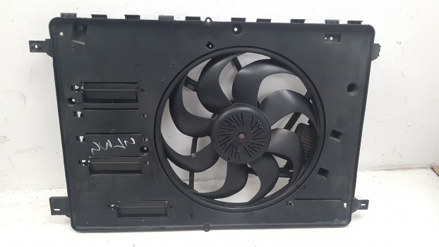 VOLVO V60 D4 BUSINESS EDITION E6 4 DOHC RADIATOR FAN & COWLING (A/C CAR) 8240543 2013-2015 2013,2014,2015VOLVO V60 D4 BUSINESS EDITION STEERING WHEEL AIR BAG (2013-15) 31418063  8240543     GOOD
