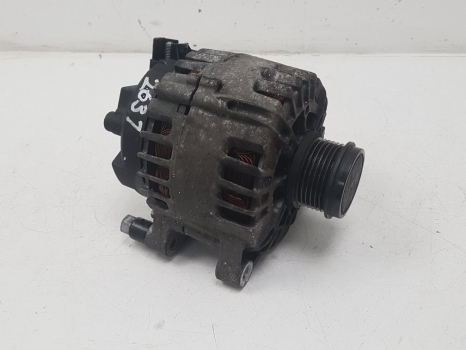 VOLVO V50 DRIVE SE LUXURY S/S E5 4 SOHC ALTERNATOR 30659390, 36001501 2009-2012 2009,2010,2011,2012VOLVO C30 1.6 D2 DIESEL ALTERNATOR 30659390  36001501 S40 V50 150 AMP  30659390, 36001501     GOOD