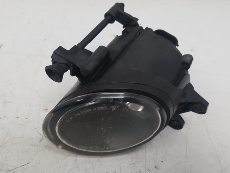 VOLVO C70 T5 SE LUXURY E4 5 DOHC FOG LIGHT (FRONT DRIVER SIDE) 31213176, 30698628 2006-2007 2006,2007VOLVO C30 C70 2006-2009 RH UK O/S/F DRIVERS SIDE FOG LIGHT LAMP 31213176 31213176, 30698628     GOOD