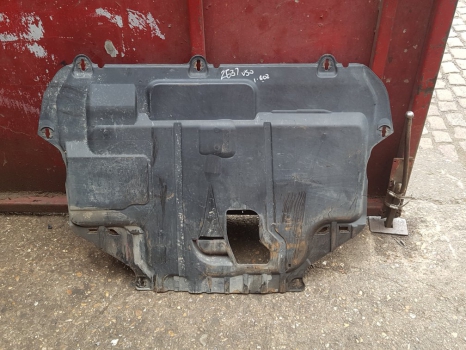 VOLVO V50 DRIVE SE LUXURY S/S E5 4 SOHC ENGINE UNDER TRAY 2010-2012 2010,2011,2012VOLVO V50 DRIVE SE LUXURY S/S E5 4 SOHC BREAKING FOR SPARES 2010-2012       Used