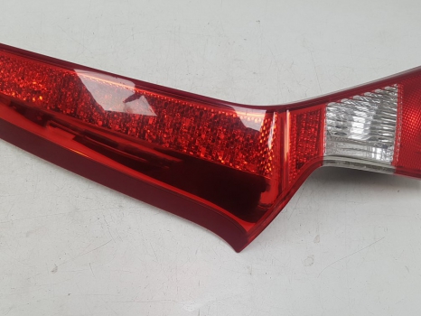 VOLVO V70 D SE E4 4 DOHC REAR/TAIL LIGHT (PASSENGER SIDE) 31395068 2007-2015 2007,2008,2009,2010,2011,2012,2013,2014,2015 31395068     GOOD