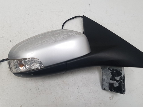 VOLVO C70 S E4 4 DOHC DOOR MIRROR - ELECTRIC (DRIVER SIDE) 30779021 2006-2012 2006,2007,2008,2009,2010,2011,2012VOLVO C70 RH DOOR MIRROR - ELECTRIC (UK DRIVER SIDE) 30779021 2007-2009 30779021     GOOD