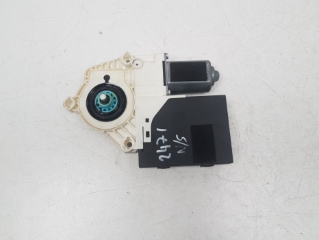 VOLVO C70 07-09 LH UK N/S PASSENGER WINDOW LIFT MOTOR & MODULE 31253907 31264782 VOLVO C70 S E4 4 DOHC WINDOW REG MOTOR (PASSENGER SIDE FRONT) 31253907, 31264782AA 2006-2012 2006,2007,2008,2009,2010,2011,2012VOLVO C70 07-09 LH UK N/S PASSENGER WINDOW LIFT MOTOR & MODULE 31253907 31264782 31253907, 31264782AA GOOD