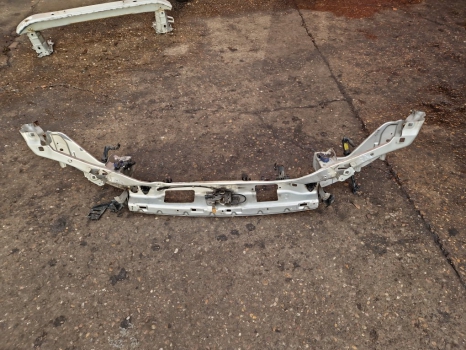 VOLVO C70 S E4 4 DOHC SLAM PANEL 31353949 2006-2012 2006,2007,2008,2009,2010,2011,2012VOLVO C70 SLAM PANEL SILVER 426 2008-2009 31353949     GOOD